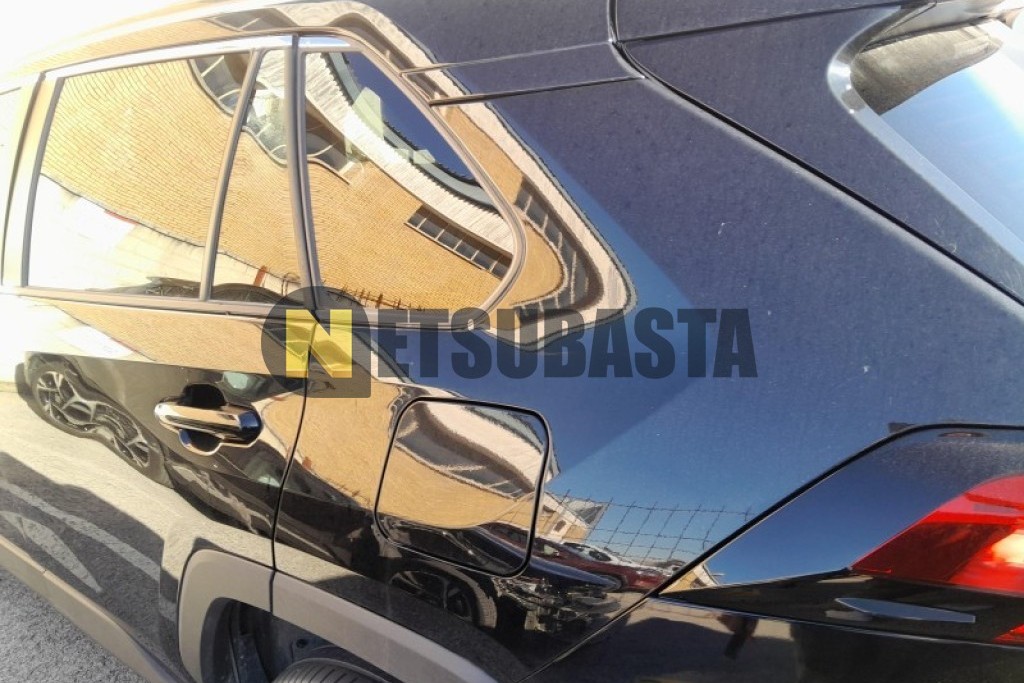 Toyota RAV4 Hybrid 220H 4x4 2024