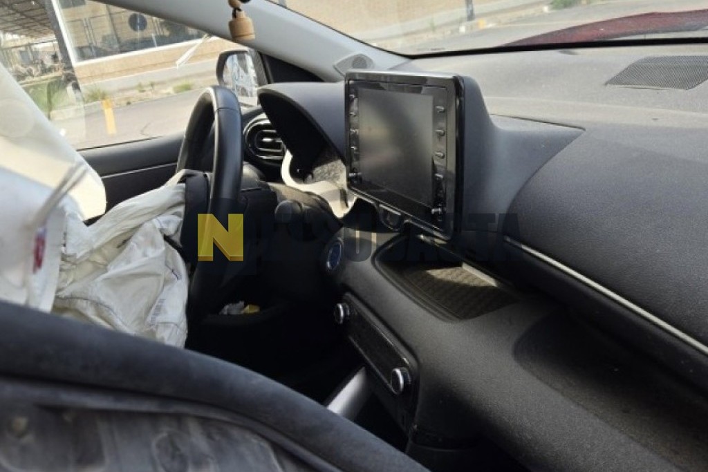 Toyota Yaris 120H 2024