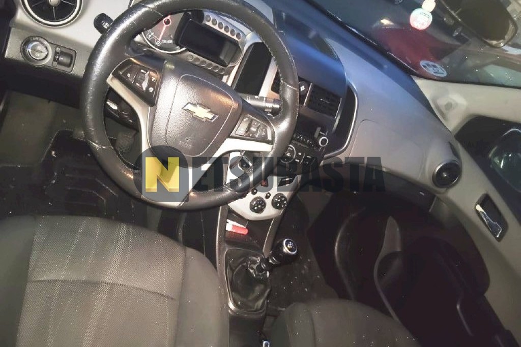 Chevrolet Aveo 1.4 16v 2011