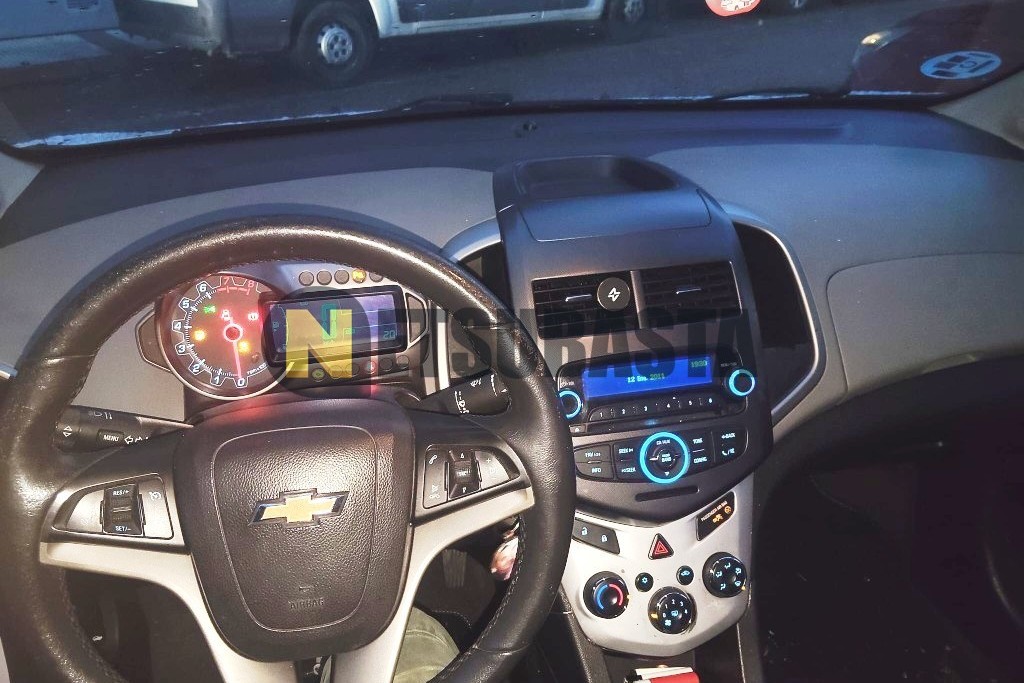 Chevrolet Aveo 1.4 16v 2011