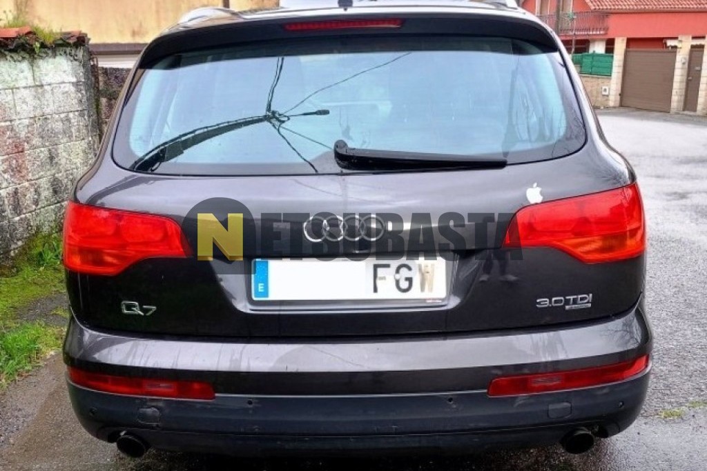 Audi Q7 3.0 TDI quattro tiptronic 6 vel. 2006