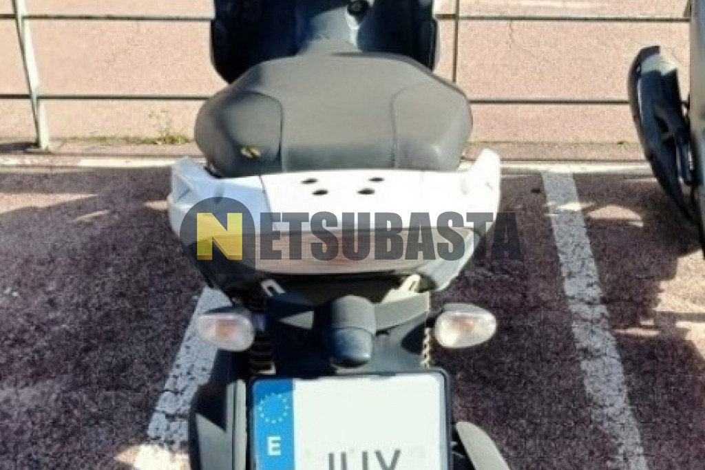 Aprilia SR Max 125 2015