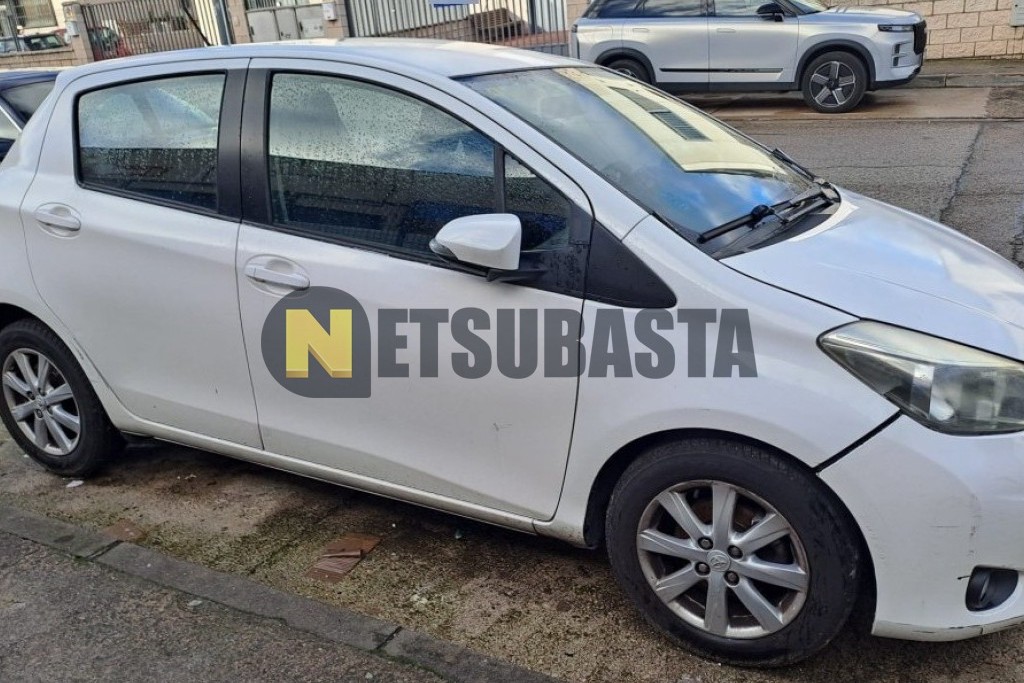 Toyota Yaris 1.0 2013