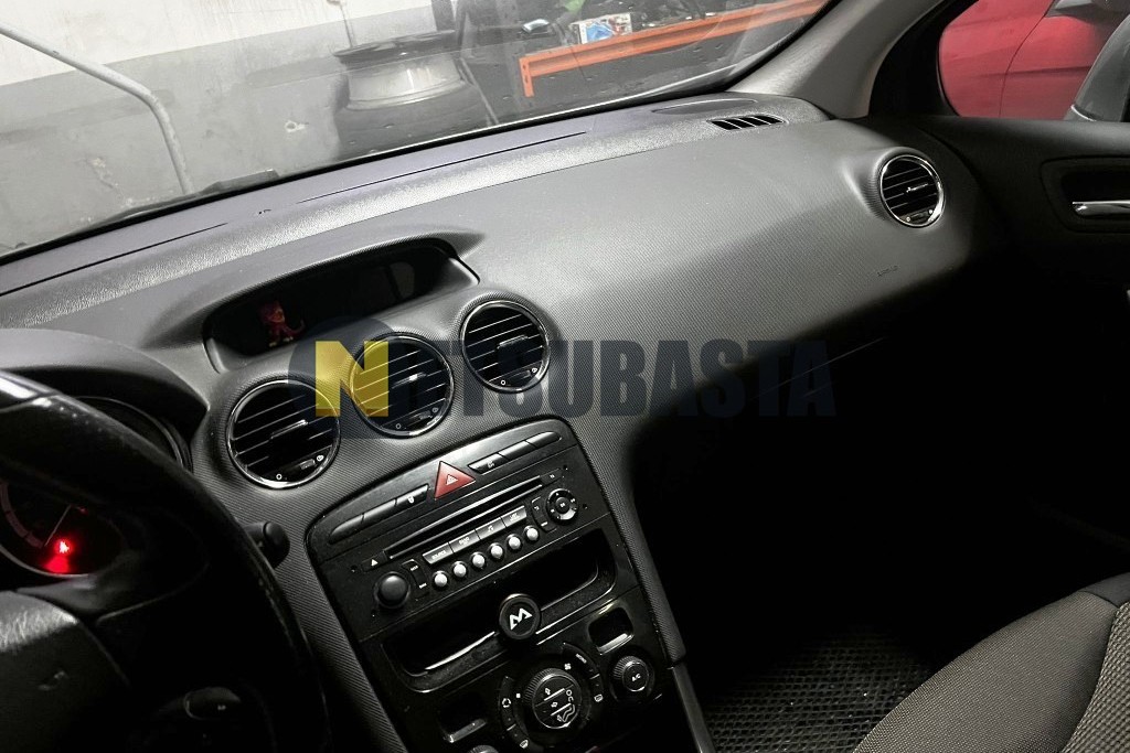 Peugeot 308 SW 1.6 e-HDi 2013