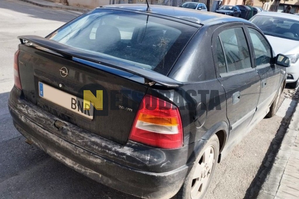 Opel Astra 2.0 DTi 2001