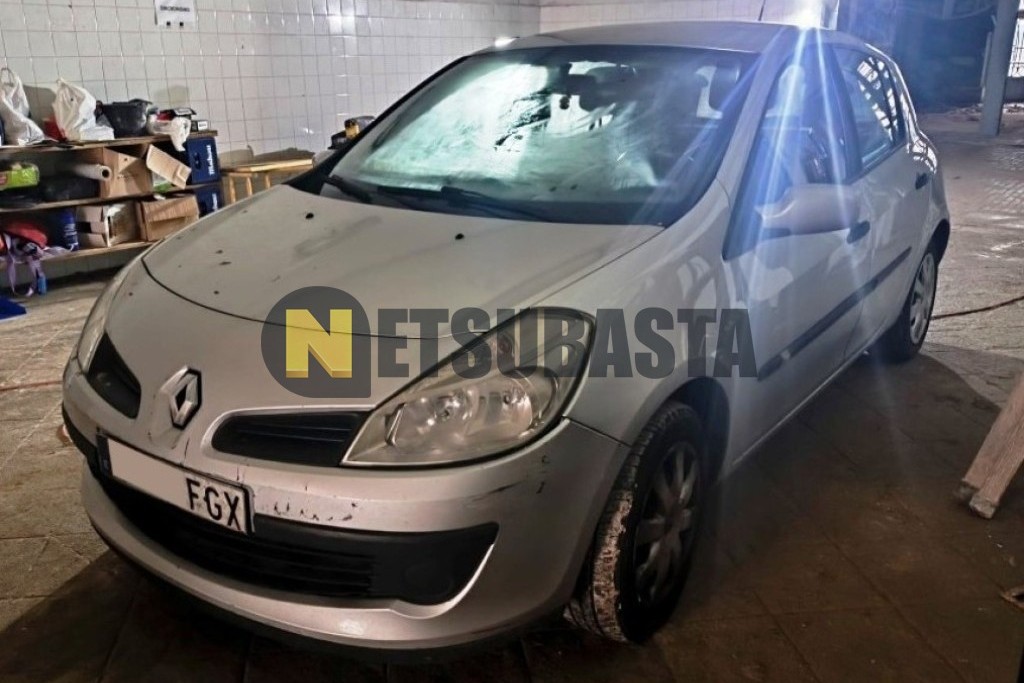 Renault Clio 1.4 16v 2006