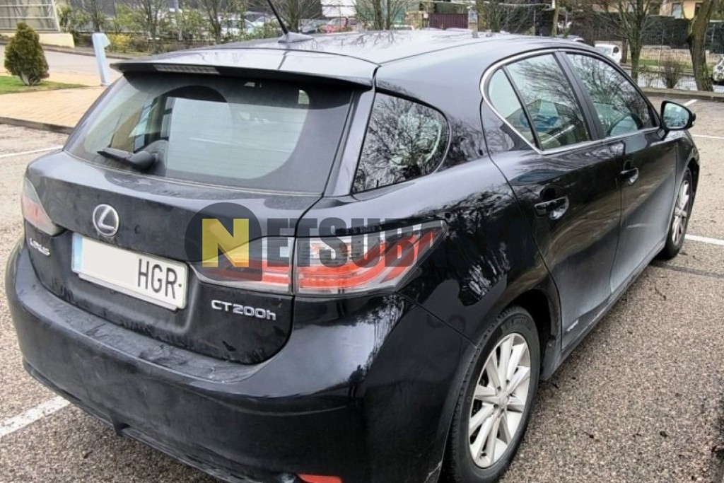 Lexus CT 200h 2011