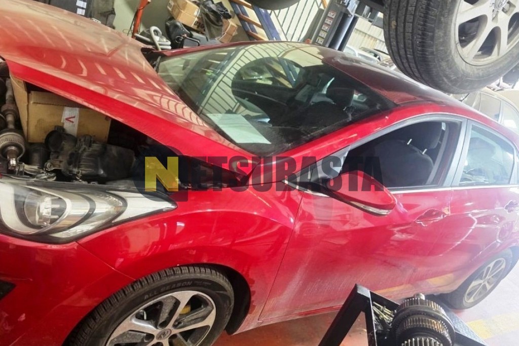 Hyundai i30 1.6 CRDi 7DCT 2015