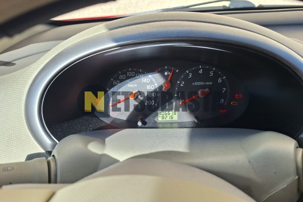 Nissan Micra 1.2i 2003