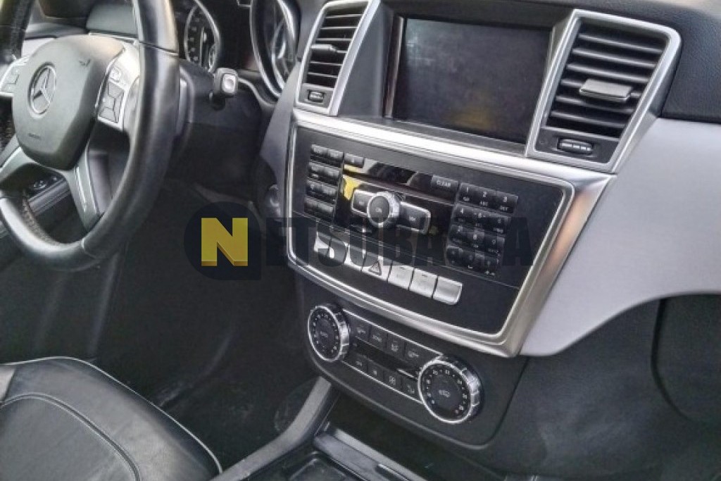 Mercedes-Benz ML 350 BlueTEC 4MATIC 2012