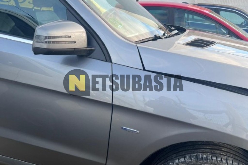 Mercedes-Benz ML 350 BlueTEC 4MATIC 2012