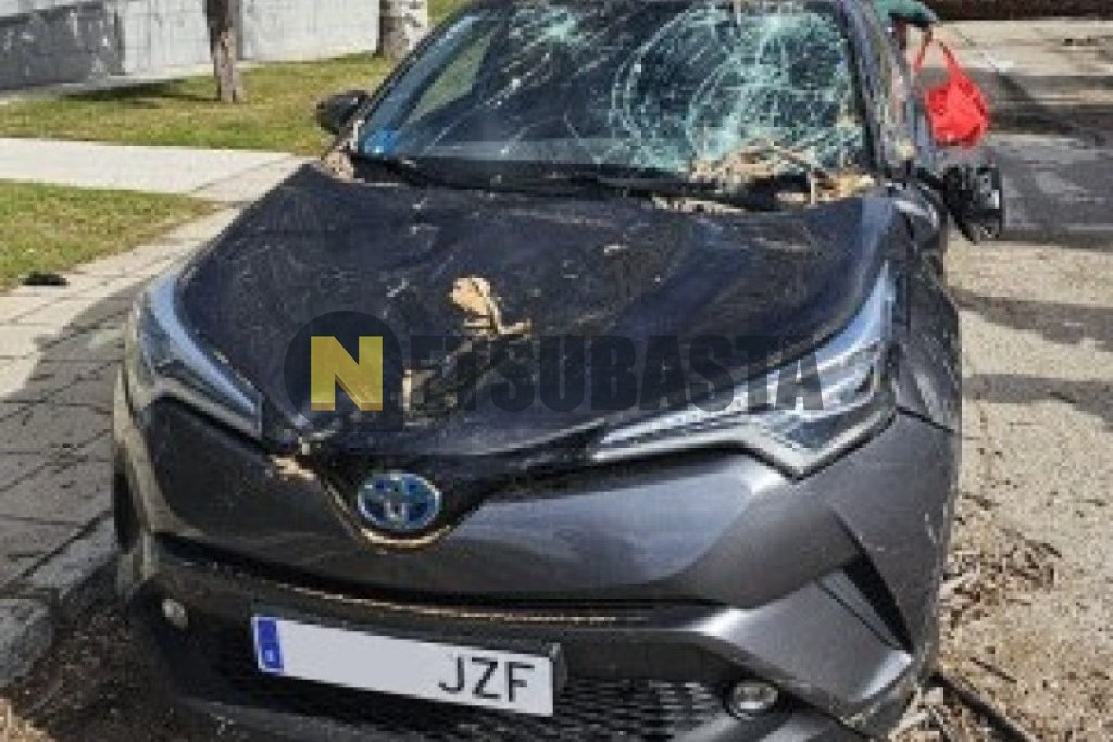 Toyota C-HR Hybrid 2017