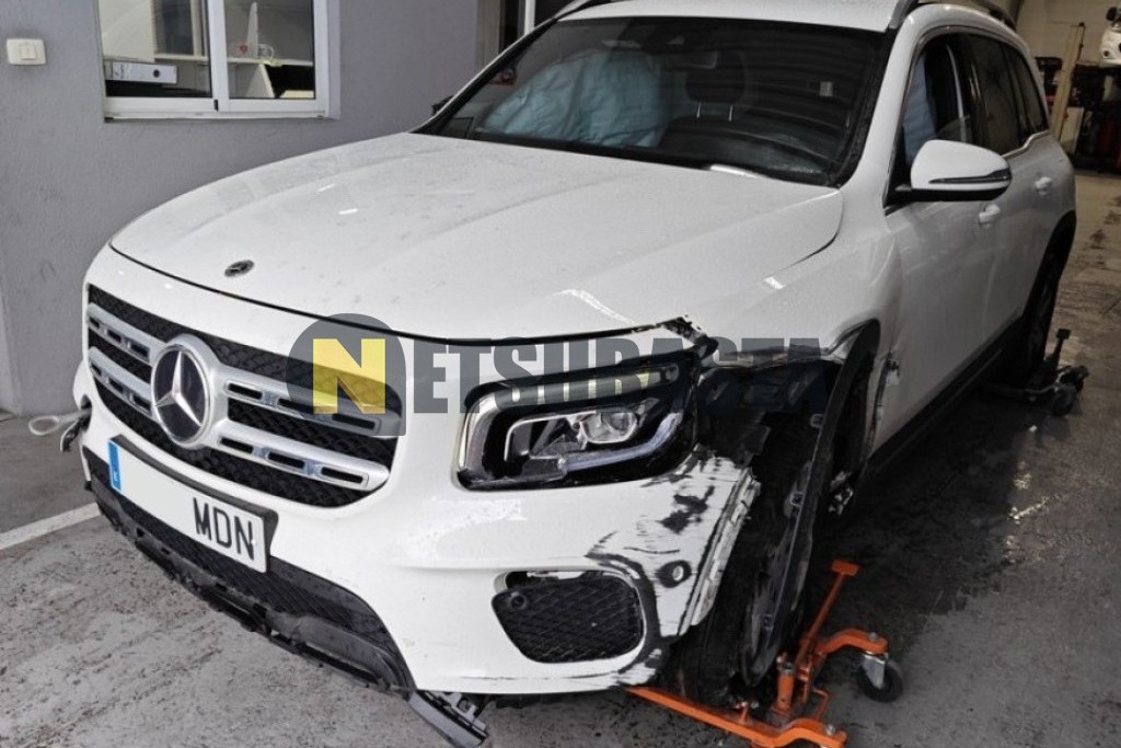 Mercedes-Benz GLB 200 d 2023