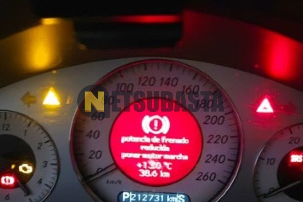 Mercedes-Benz E 220 CDI Aut. 2002