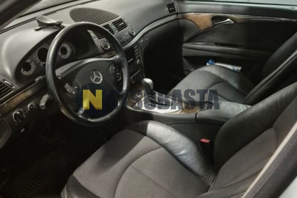 Mercedes-Benz E 220 CDI Aut. 2002