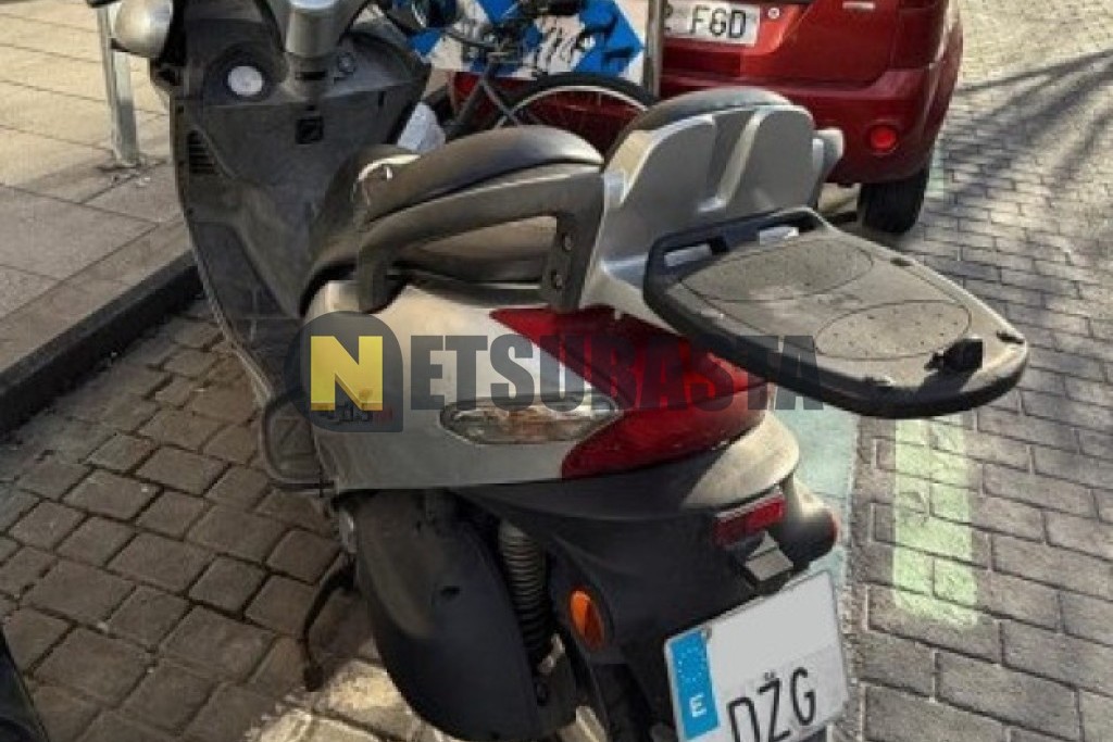 Kymco Grand Dink 125 2006