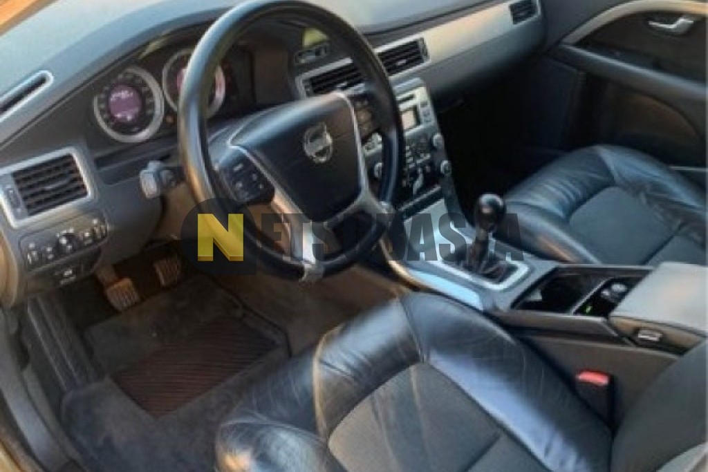 Volvo V70 D3 2011