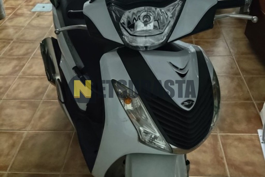 Honda SCOOPY SH125 2011