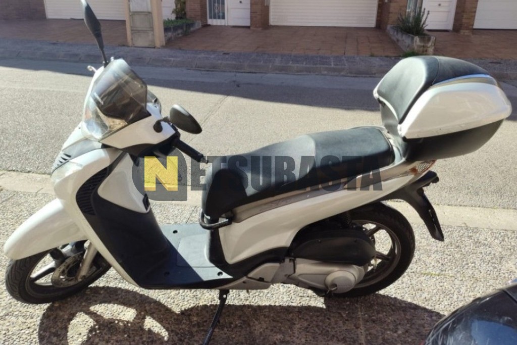 Honda SCOOPY SH125 2011