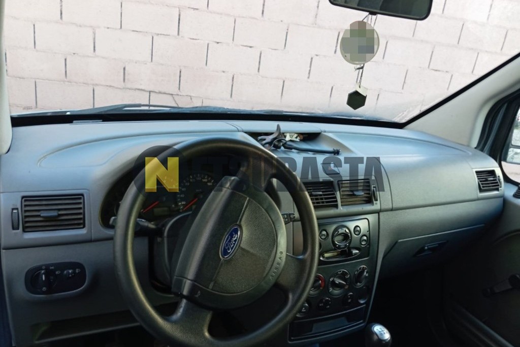 Ford Tourneo Connect 1.8 TDCi 2004