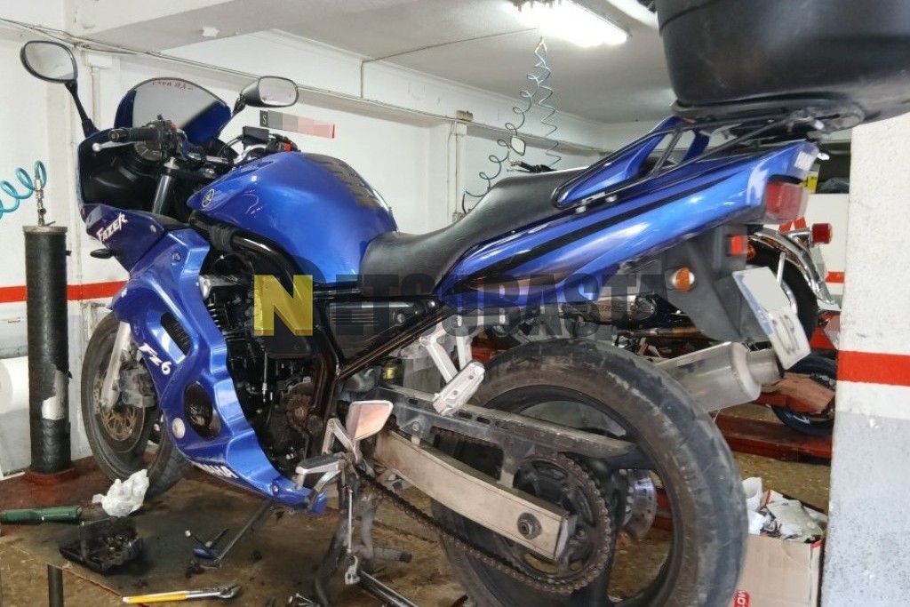Yamaha FZS 600 Fazer 2003