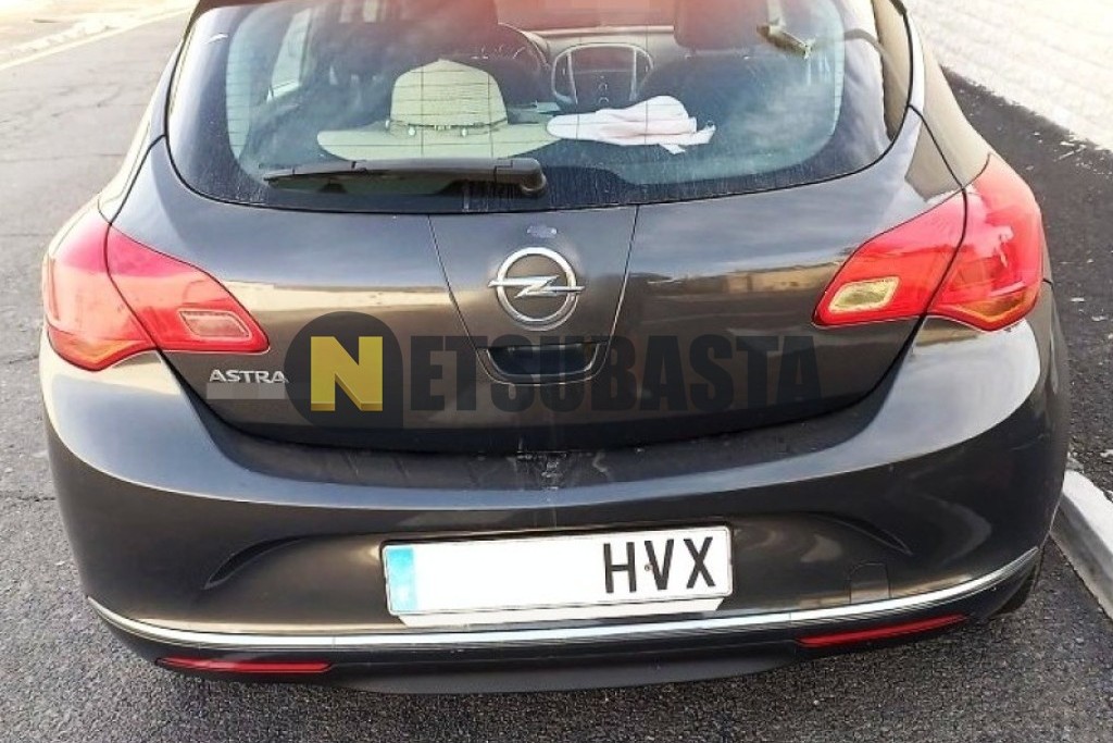 Opel Astra 1.6 2014