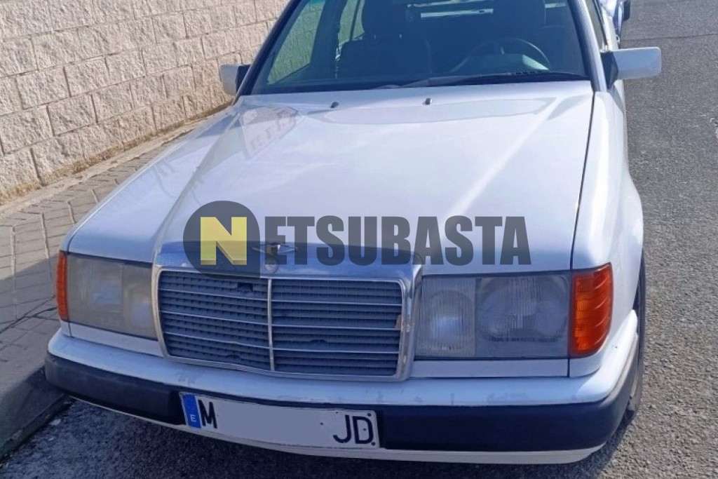 Mercedes-Benz 230E Aut. 1988