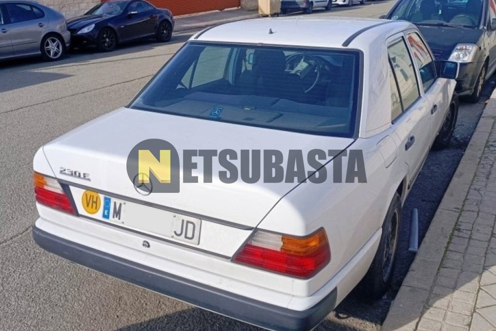Mercedes-Benz 230E Aut. 1988