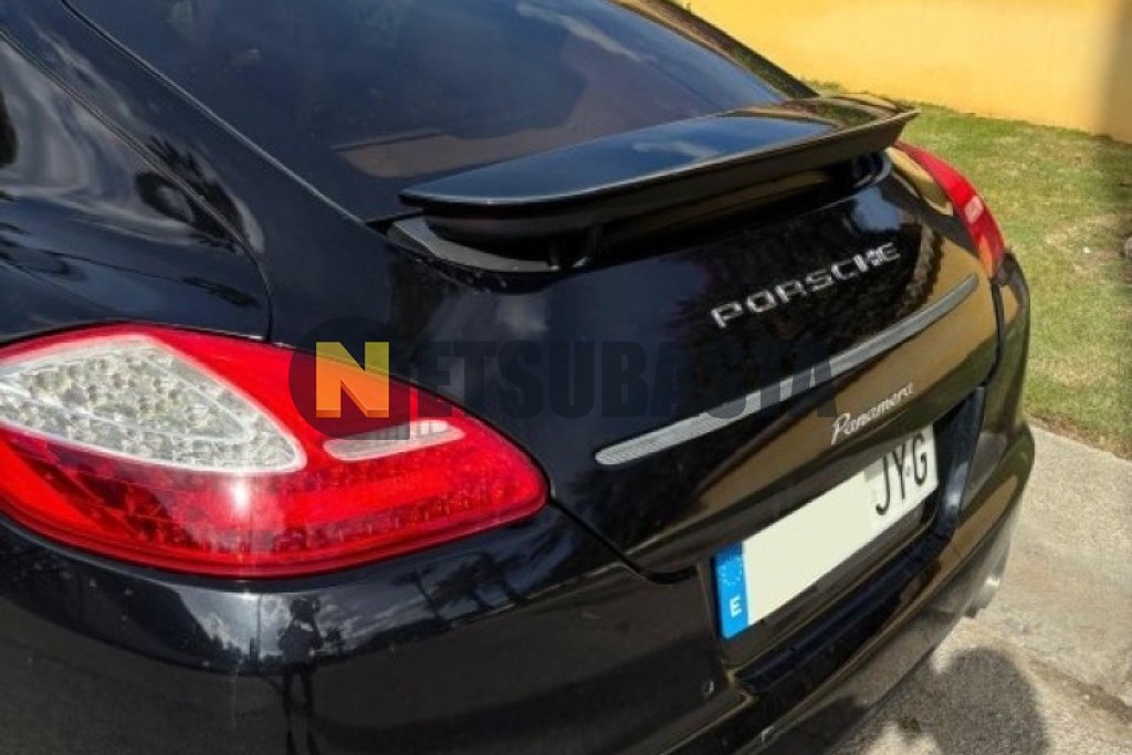 Porsche Panamera 4 2011