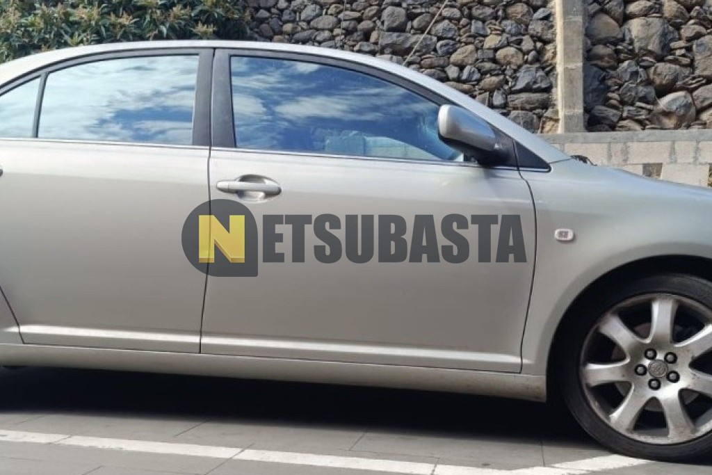 Toyota Avensis 2.0 2.0 VVT-i 2003