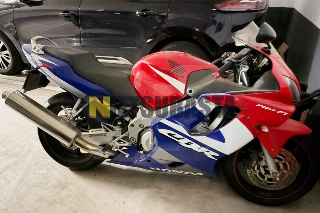 Honda CBR 600F 2001