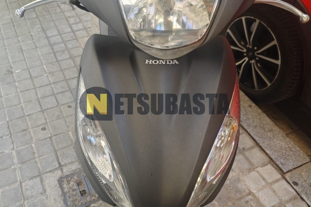 Honda Vision 110 2015