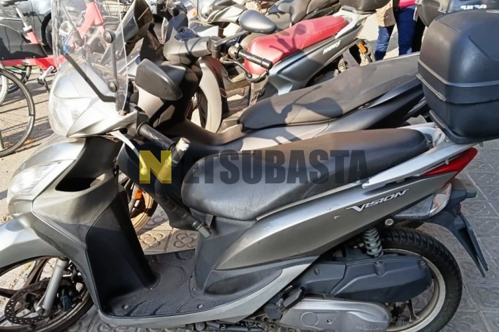 Honda Vision 110 2012