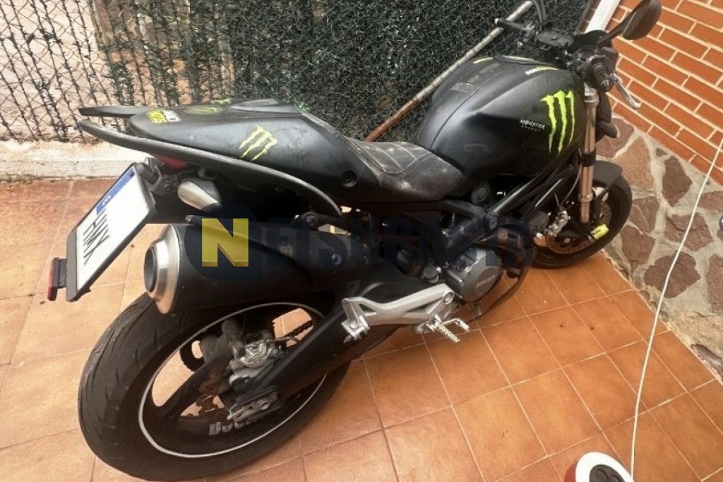 Ducati MONSTER 696 2012