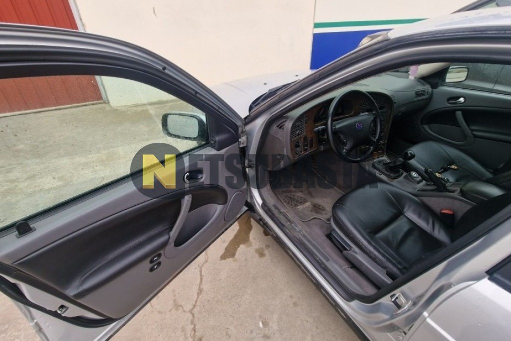 Saab 9-5 Sedán 3.0 V6 TiD 2003