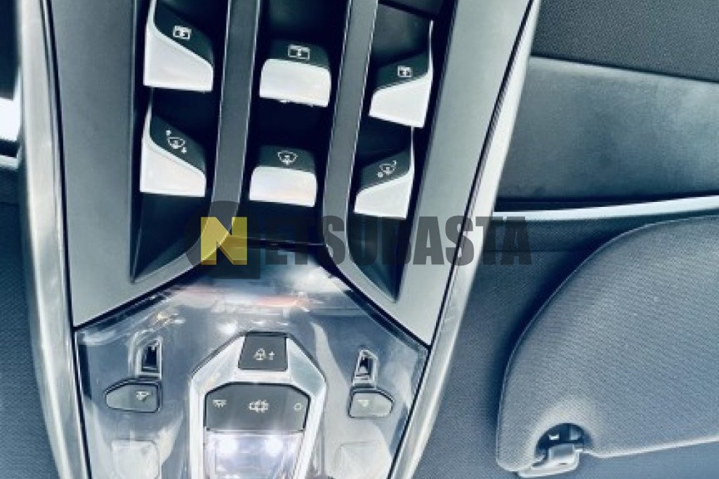 Citroën DS5 Hybrid4 2012