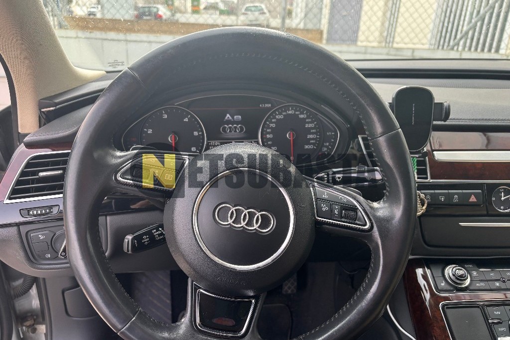Audi A8 3.0 TDI quattro tiptronic 8 vel. 2012