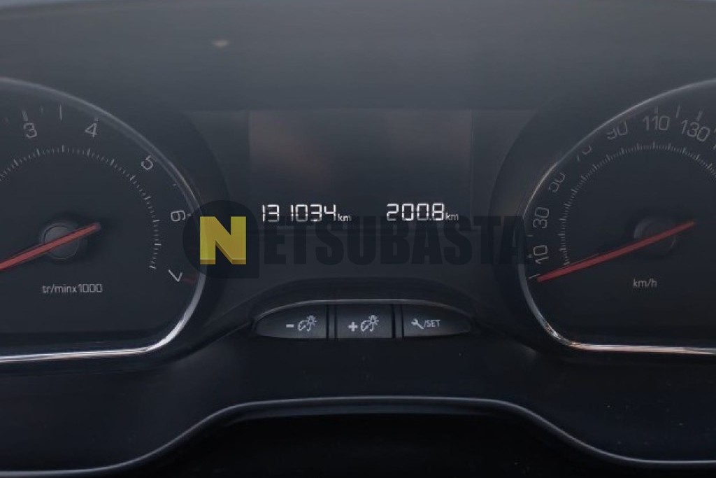 Peugeot 208 1.2 VTi PureTech 2012