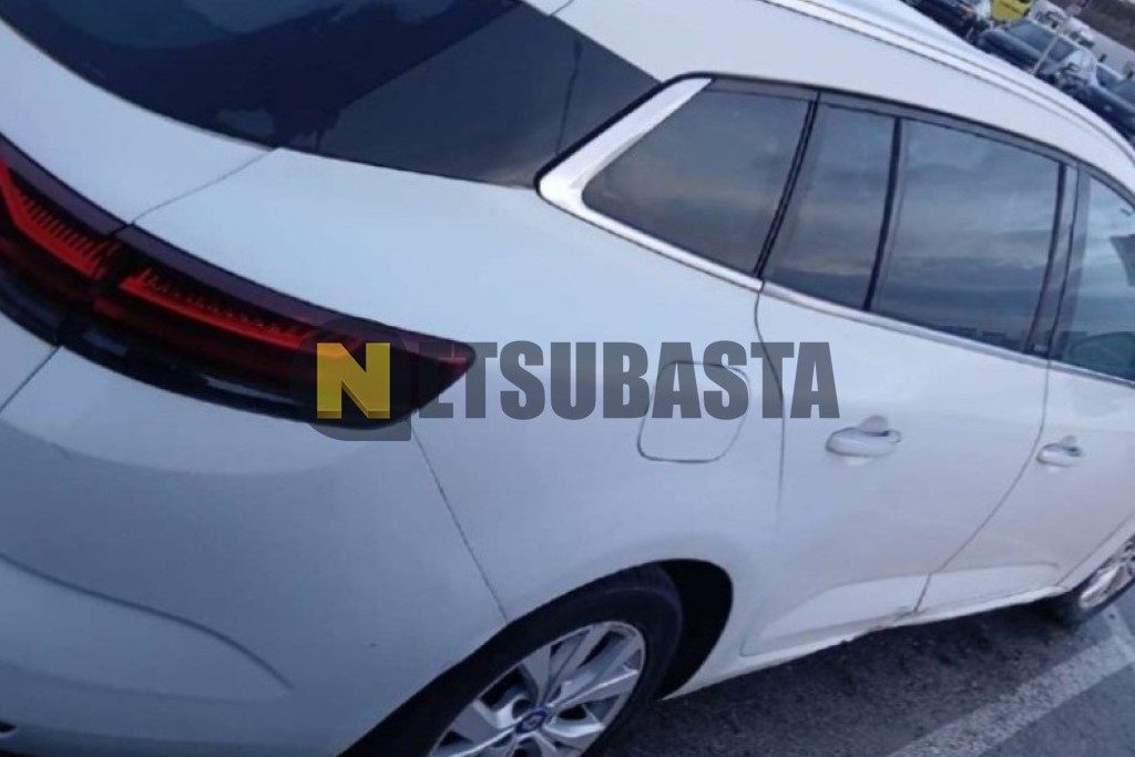 Renault Megane Sport Tourer E-TECH Híbrido enchufable 2021
