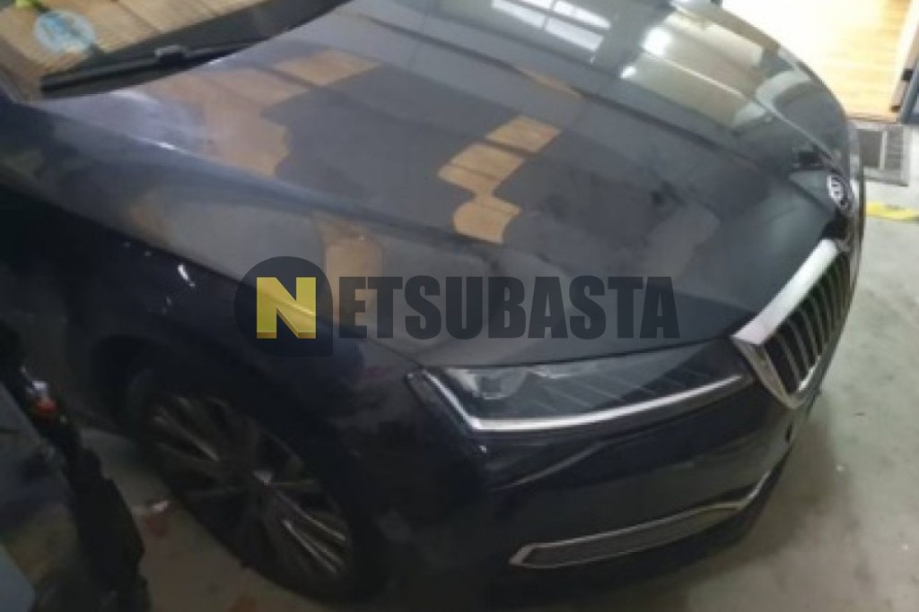 Skoda Superb Combi 2.0 TDI DSG 2021