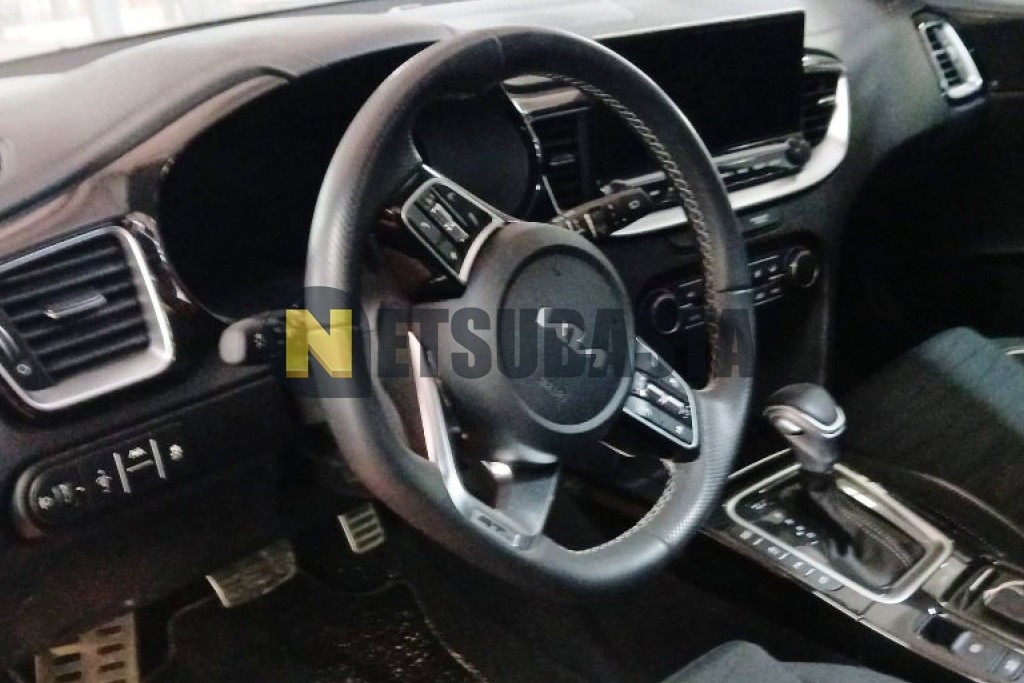 Kia Ceed 1.5 MHEV DCT 2025