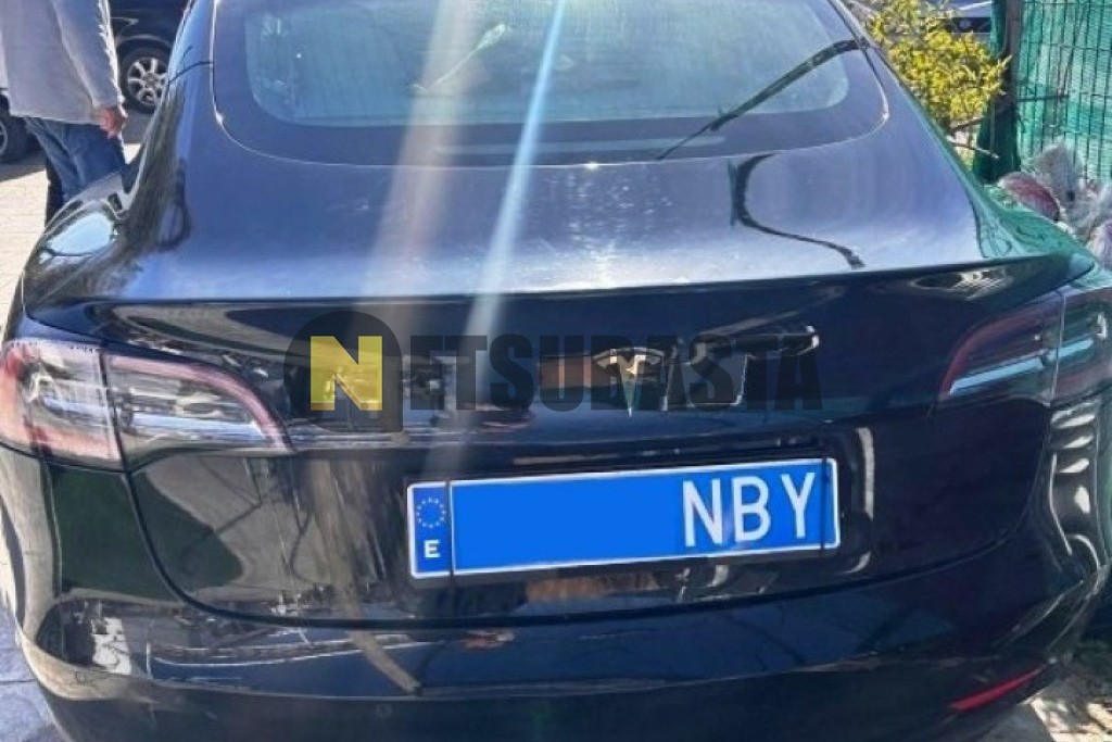 Tesla Model 3 Estandar Plus RWD 2020