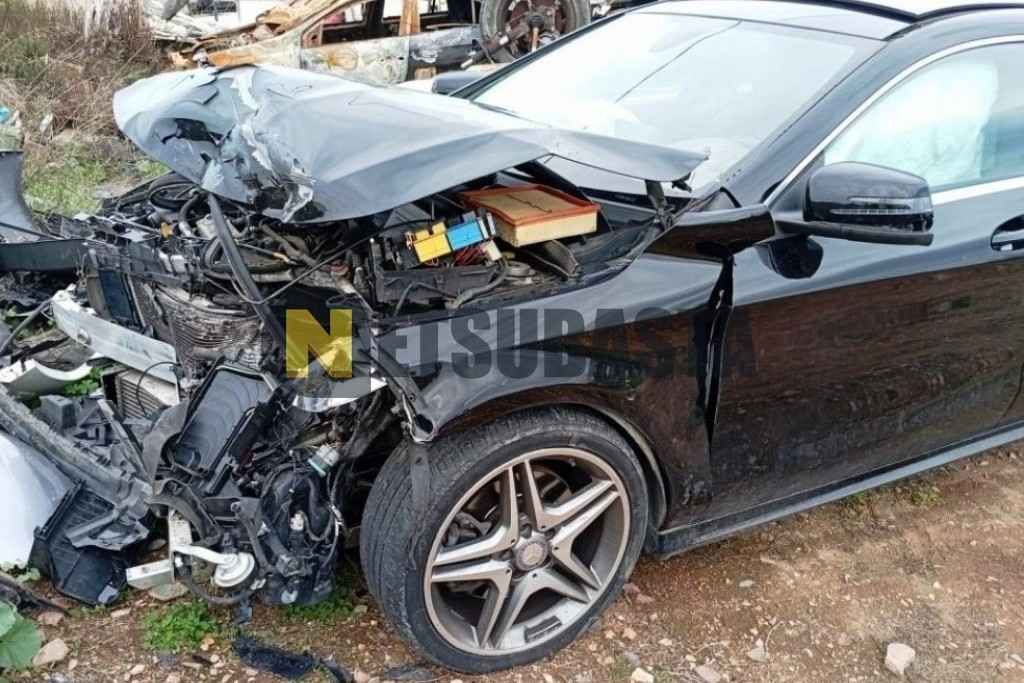 Mercedes-Benz CLA 220 d Coupé 7G-DCT 2015