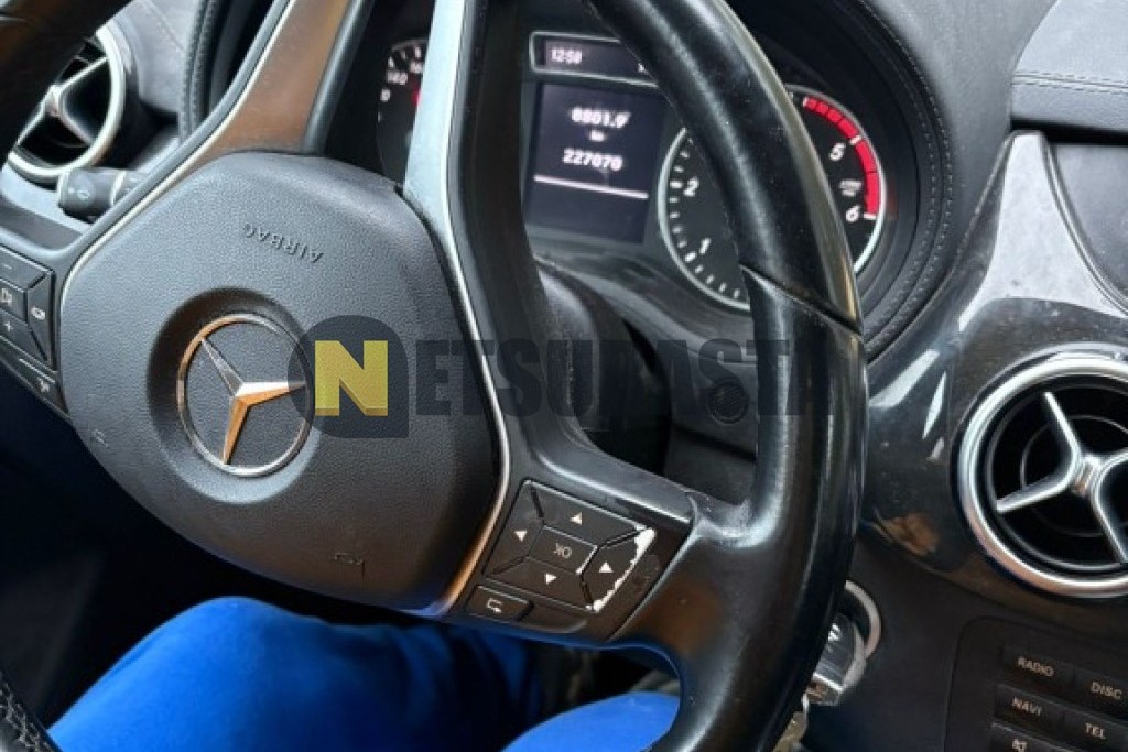 Mercedes-Benz B 200 CDI BlueEFFICIENCY 2012