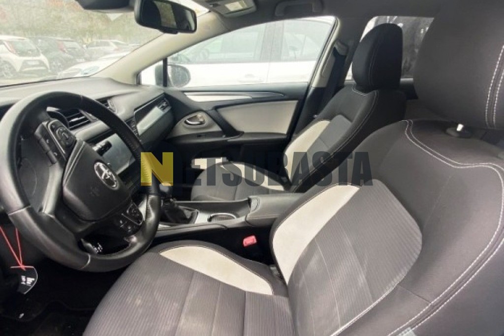 Toyota Avensis Touring Sports 150D 2016