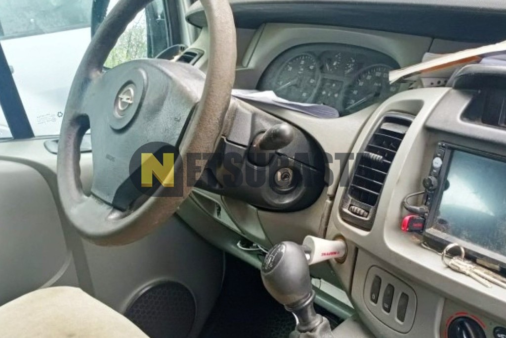 Opel Vivaro 2.5 CDTI 2004
