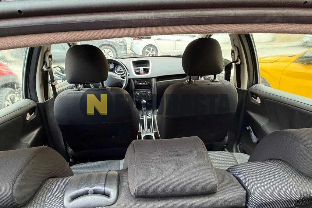 Peugeot 207 1.4i 2010