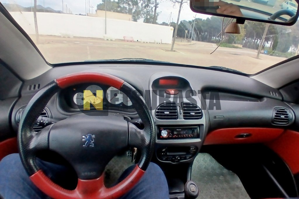 Peugeot 206 Coupé Cabrio 2.0 2002