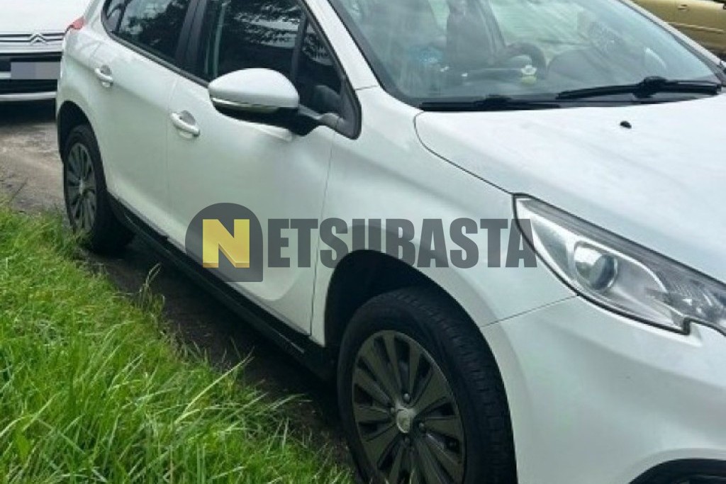 Peugeot 2008 1.2 VTi 2014