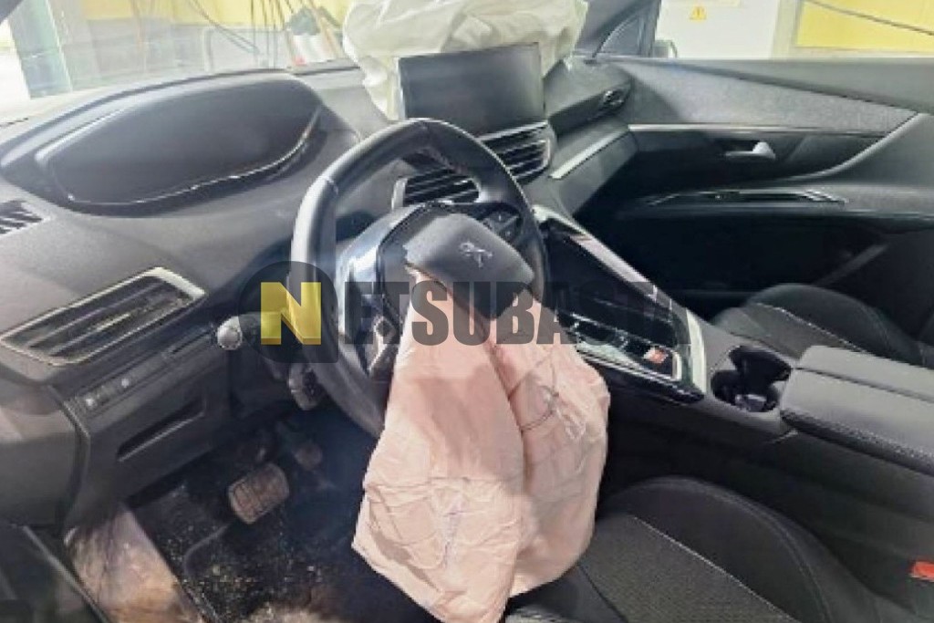 Peugeot 5008 1.5 BlueHDi EAT8 2023